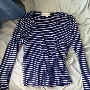 Long sleeve shirt. Good condition worn twice. No staining